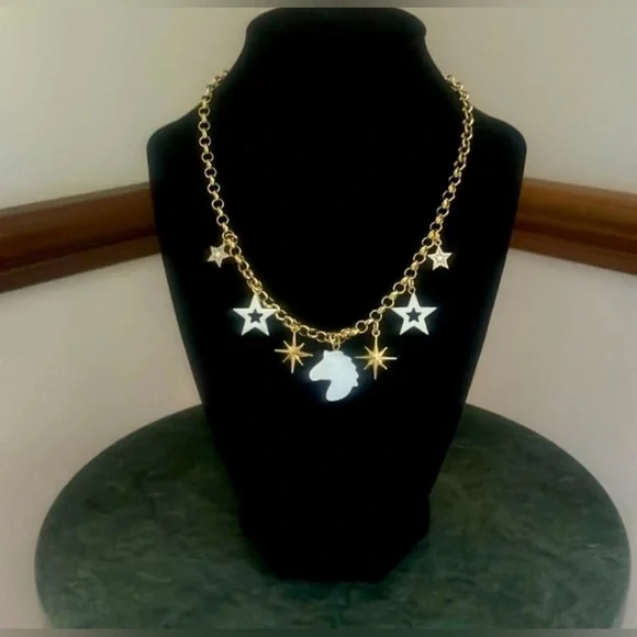 Luna Norte Gold Star and Unicorn Necklace - Picture 4 of 4